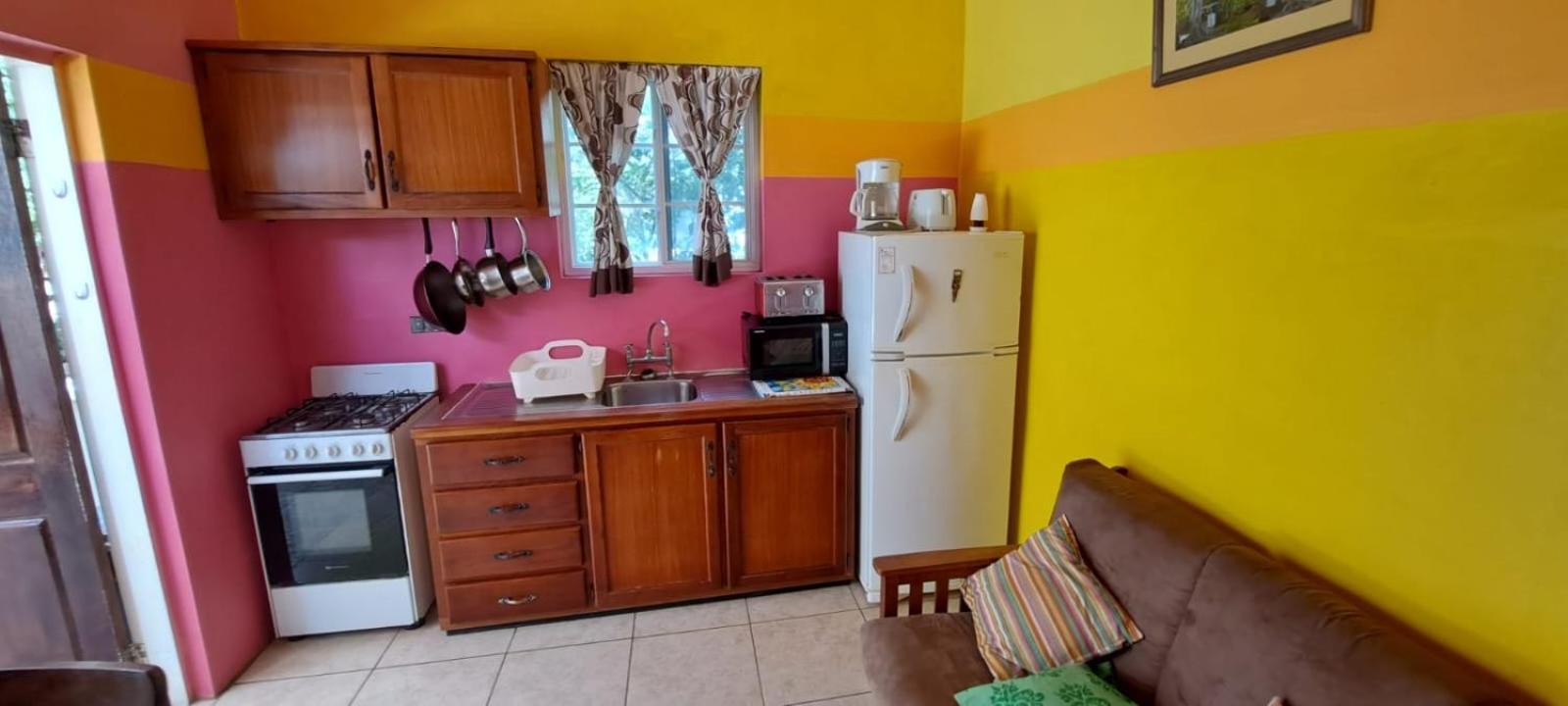 Fish Tobago Guesthouse Or Joy And Brandon Guesthouse Buccoo Extérieur photo